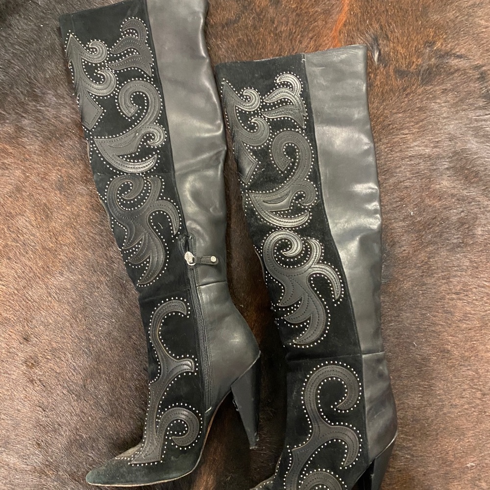 BCBG jolene boots size 8 - Picture 3 of 9